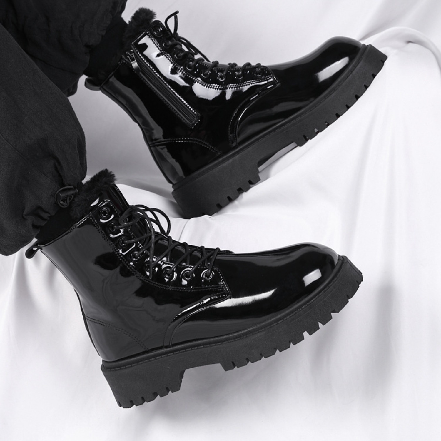 남성용 따뜻한 플러시 하이탑 부츠 겨울용 소프트솔 논슬 - Soft Sole Booties 리뷰 및 가격
